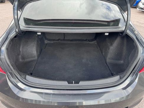 Used 2017 Chevrolet Malibu LT image 37