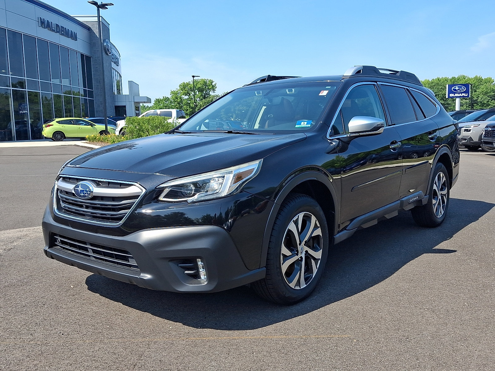 Used 2020 Subaru Outback Touring XT AWD/4WD image 3