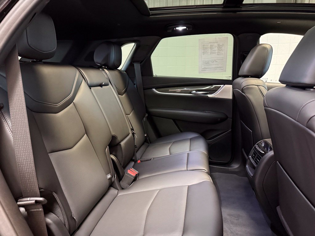 Used 2022 Cadillac XT5 Sportv w/ Technology Package AWD/4WD image 23