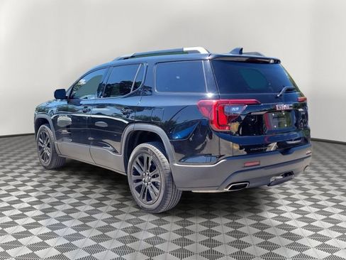 Used 2023 GMC Acadia SLE w/ Driver Convenience Package FWD image 4