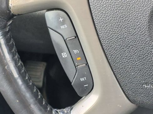Used 2010 Chevrolet Suburban LTZ AWD/4WD image 25