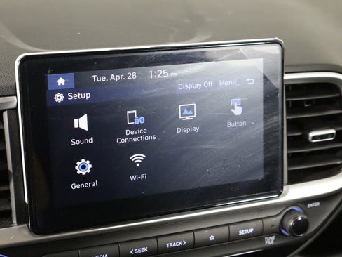 Used 2025 Hyundai Venue SE FWD image 29