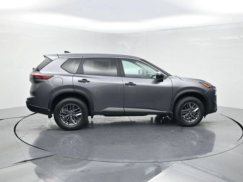 Used 2026 Nissan Rogue S FWD image 4