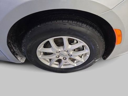 Used 2024 Chrysler Pacifica Touring-L image 34