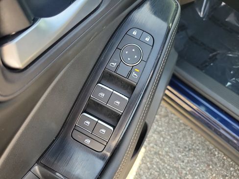 Certified 2024 Nissan Rogue SL FWD image 14