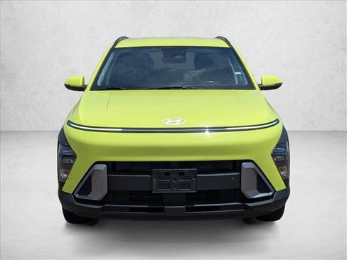 Used 2024 Hyundai Kona SEL FWD image 2
