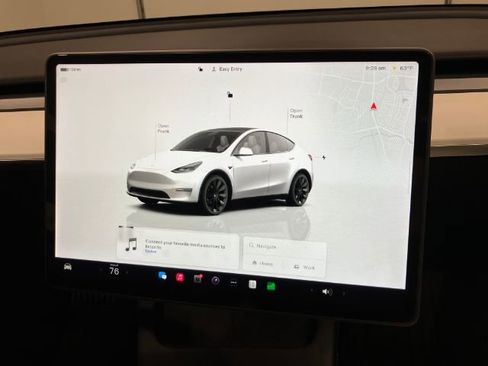 Used 2022 Tesla Model Y Long Range image 20