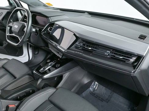 Certified 2023 Audi Q4 e-tron Prestige w/ Black Optic Package image 24