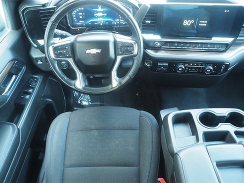 Used 2024 Chevrolet Silverado 2500 LT image 22