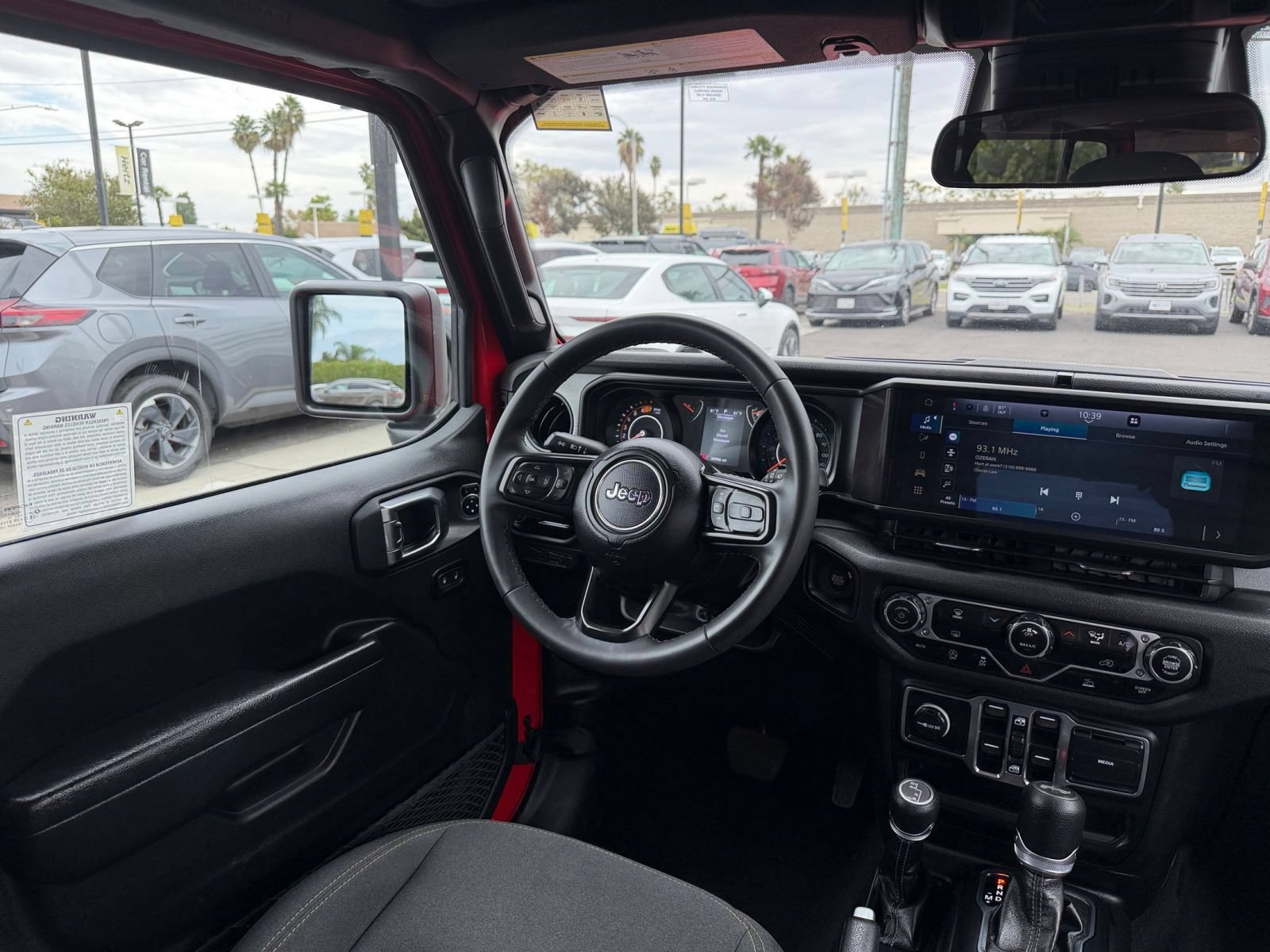Used 2025 Jeep Wrangler Unlimited Sport AWD/4WD image 32