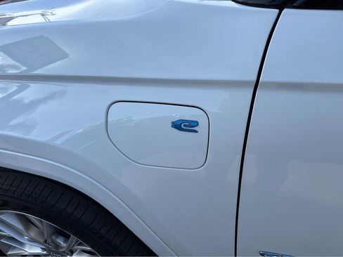 Used 2022 Jeep Grand Cherokee Summit w/ Advanced Protech Group IV image 45