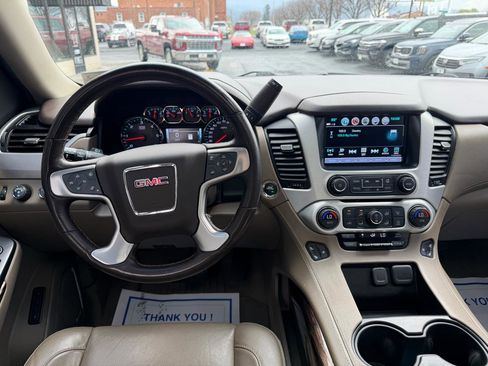 Used 2020 GMC Yukon XL SLT w/ Open Road Package image 11