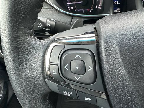 Used 2018 Toyota Avalon XLE image 21