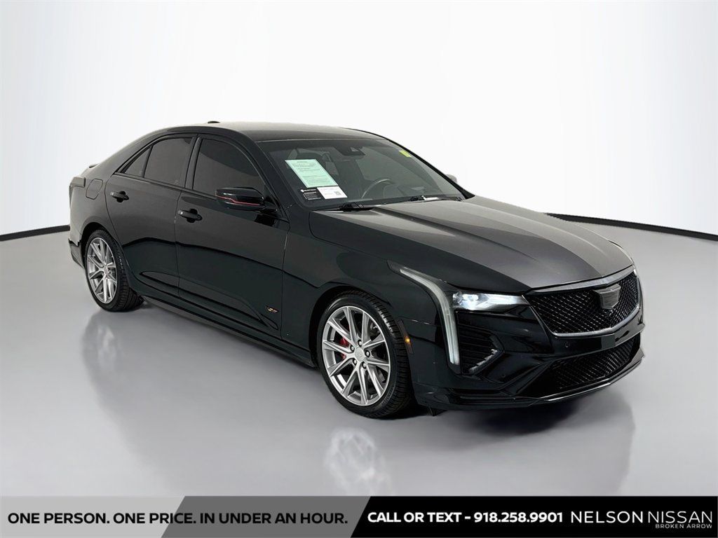 Used 2021 Cadillac CT4 V w/ Technology Package RWD image 3