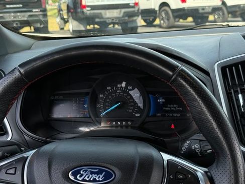 Certified 2023 Ford Edge ST-Line AWD/4WD image 8