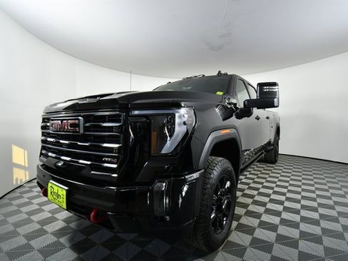 Used 2024 GMC Sierra 2500 AT4 w/ AT4 Premium Plus Package image 6