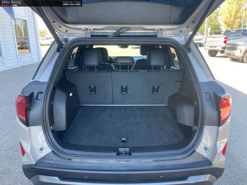 Used 2025 GMC Terrain Elevation w/ Elevation Premium Package AWD/4WD image 10