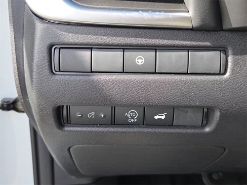 New 2026 Nissan Rogue SV image 25