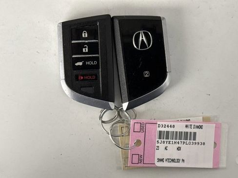 Used 2023 Acura MDX SH-AWD w/ Technology Package image 10