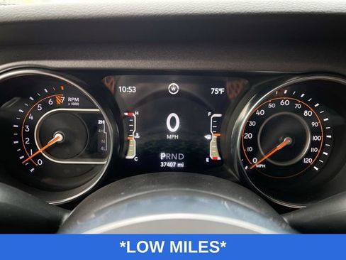 Used 2023 Jeep Gladiator Mojave w/ LED Lighting Group AWD/4WD image 13
