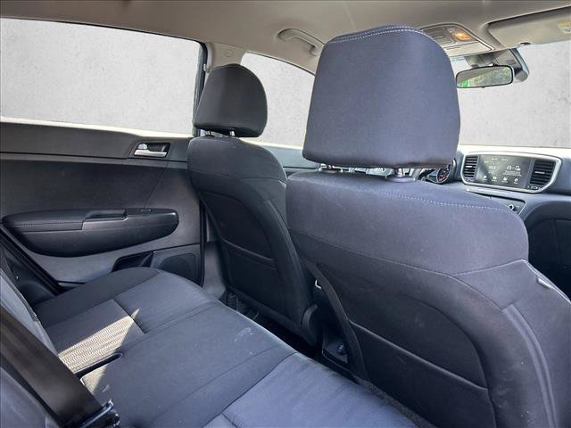Used 2021 Kia Sportage LX FWD image 27