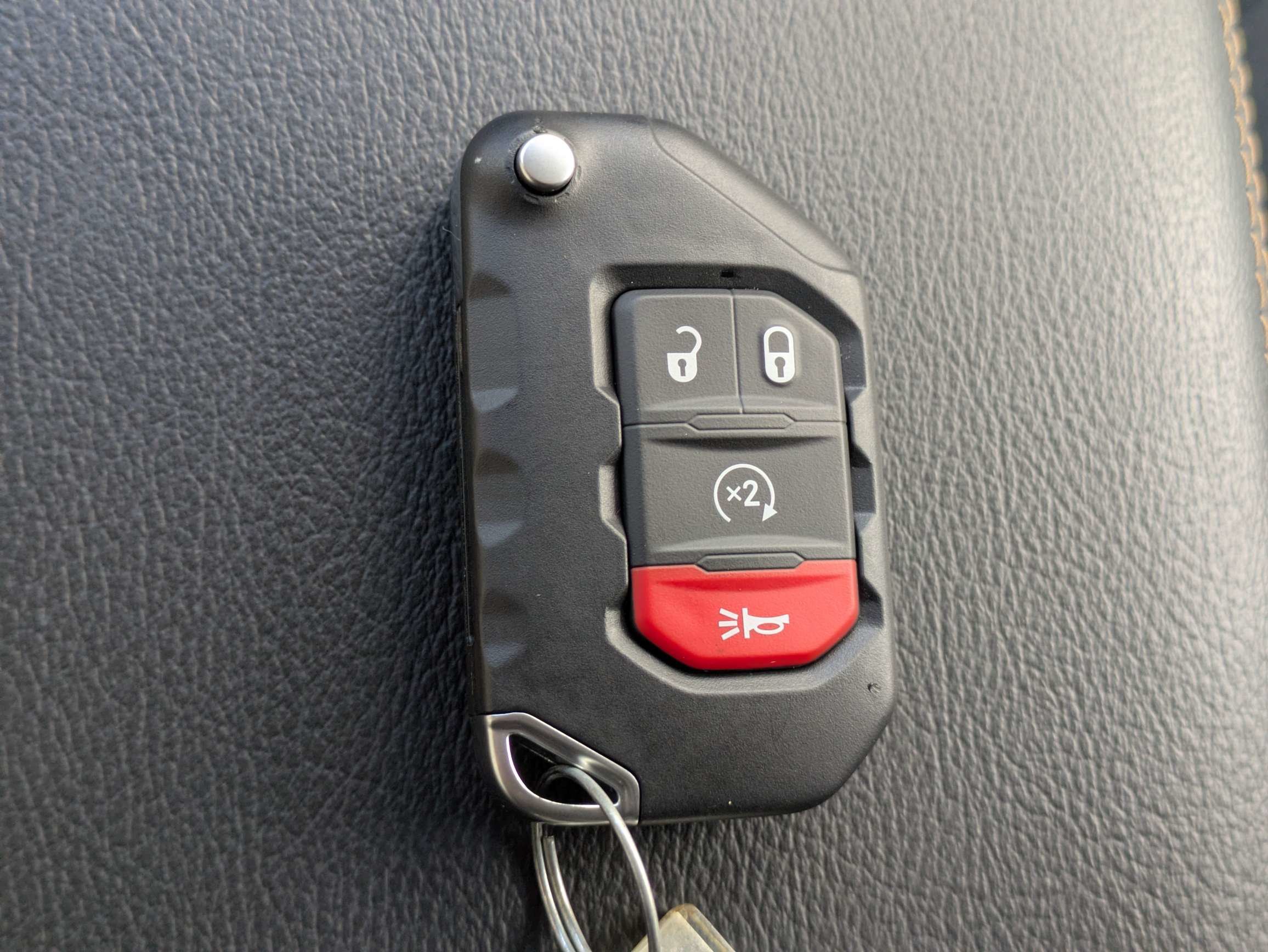 Used 2026 Jeep Wrangler Unlimited Sahara AWD/4WD image 29