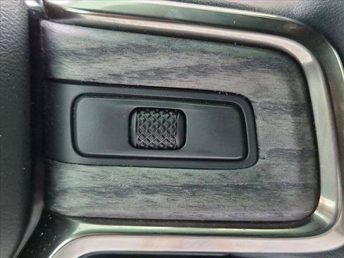 Used 2025 Rivian R1S Adventure Dual AWD/4WD image 14