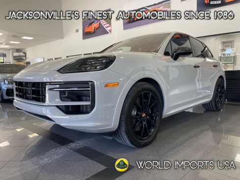 Used 2025 Porsche Cayenne GTS AWD/4WD image 1
