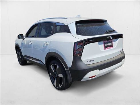 New 2025 Nissan Kicks SR w/ Interior Electronics Package image 9