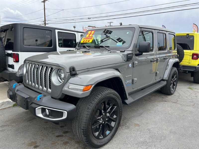 Used 2022 Jeep Wrangler Unlimited Sahara w/ Cold Weather Group AWD/4WD image 6
