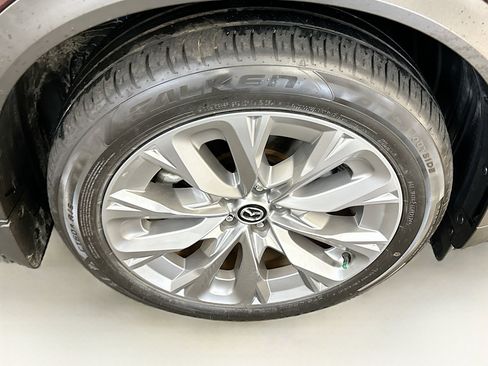 Used 2024 MAZDA CX-90 3.3 Turbo w/ Premium Plus Pkg image 11