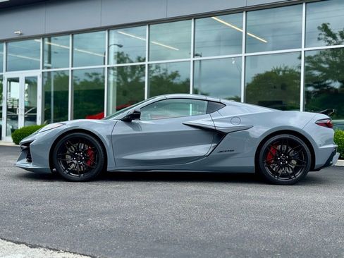 Used 2025 Chevrolet Corvette Z06 w/ Battery Protection Package image 3