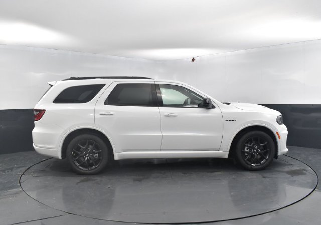 Used 2026 Dodge Durango GT w/ Blacktop Package AWD/4WD image 11