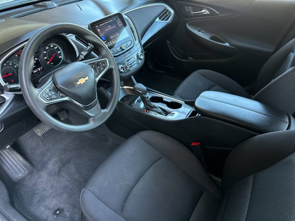 Used 2024 Chevrolet Malibu LT FWD image 10