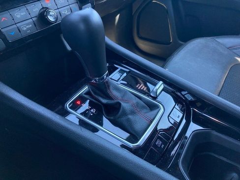 Used 2025 Jeep Compass Trailhawk image 25