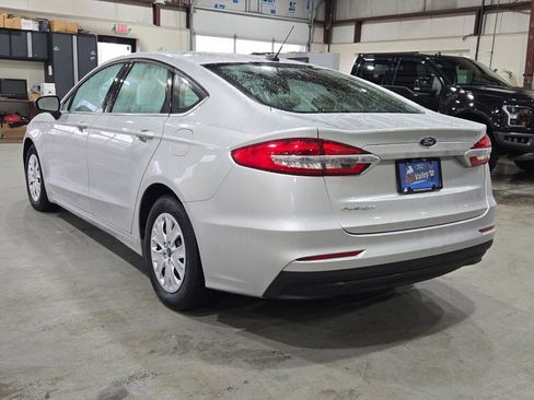 Used 2019 Ford Fusion S image 19