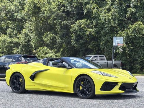 Used 2022 Chevrolet Corvette Stingray Convertible w/ 1LT RWD image 13
