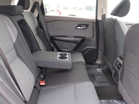 Used 2023 Nissan Rogue SV image 23