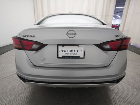 Used 2024 Nissan Altima 2.5 SV FWD image 25