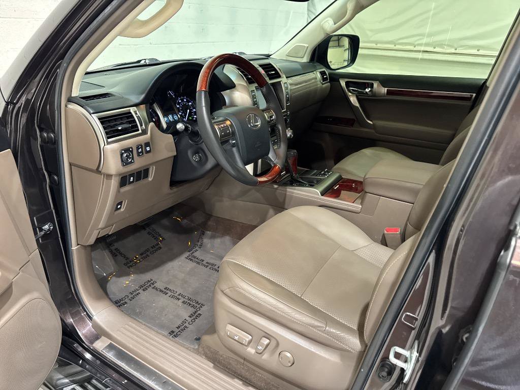 Used 2013 Lexus GX 460 w/ Comfort Plus Pkg AWD/4WD image 33
