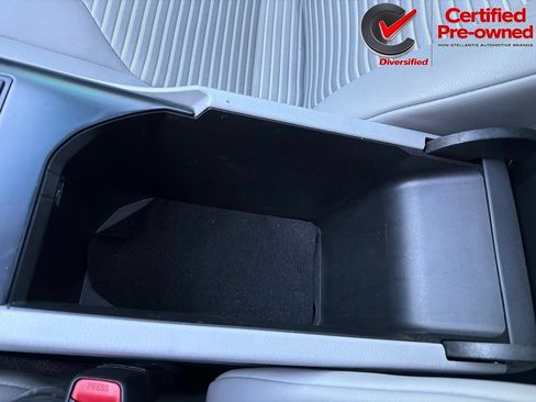 Used 2018 Toyota Camry SE w/ Audio Package FWD image 76