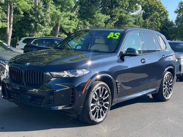 Certified 2024 BMW X5 xDrive40i w/ M Sport Package AWD/4WD image 2