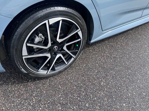 Used 2024 Nissan Sentra SR w/ SR Premium Package image 7