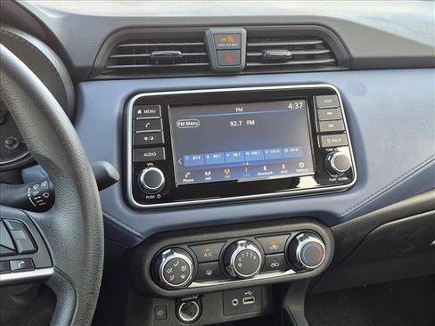 Used 2024 Nissan Versa SV FWD image 14