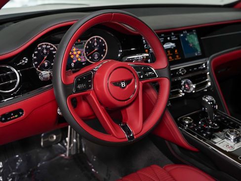 Used 2020 Bentley Flying Spur W12 image 50