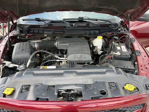 Used 2018 RAM 1500 Express RWD image 24