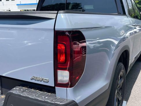 Certified 2023 Honda Ridgeline Black Edition image 6