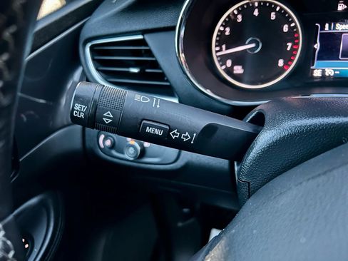 Used 2021 Buick Encore Preferred image 29