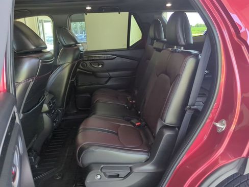 Used 2025 Honda Pilot Black Edition image 32