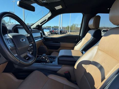 Used 2021 Ford F150 Lariat w/ Equipment Group 502A High image 9